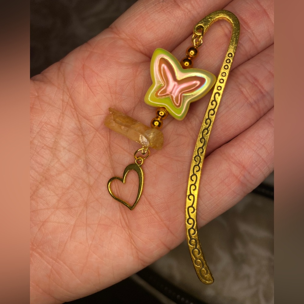Handmade metal hook bookmark